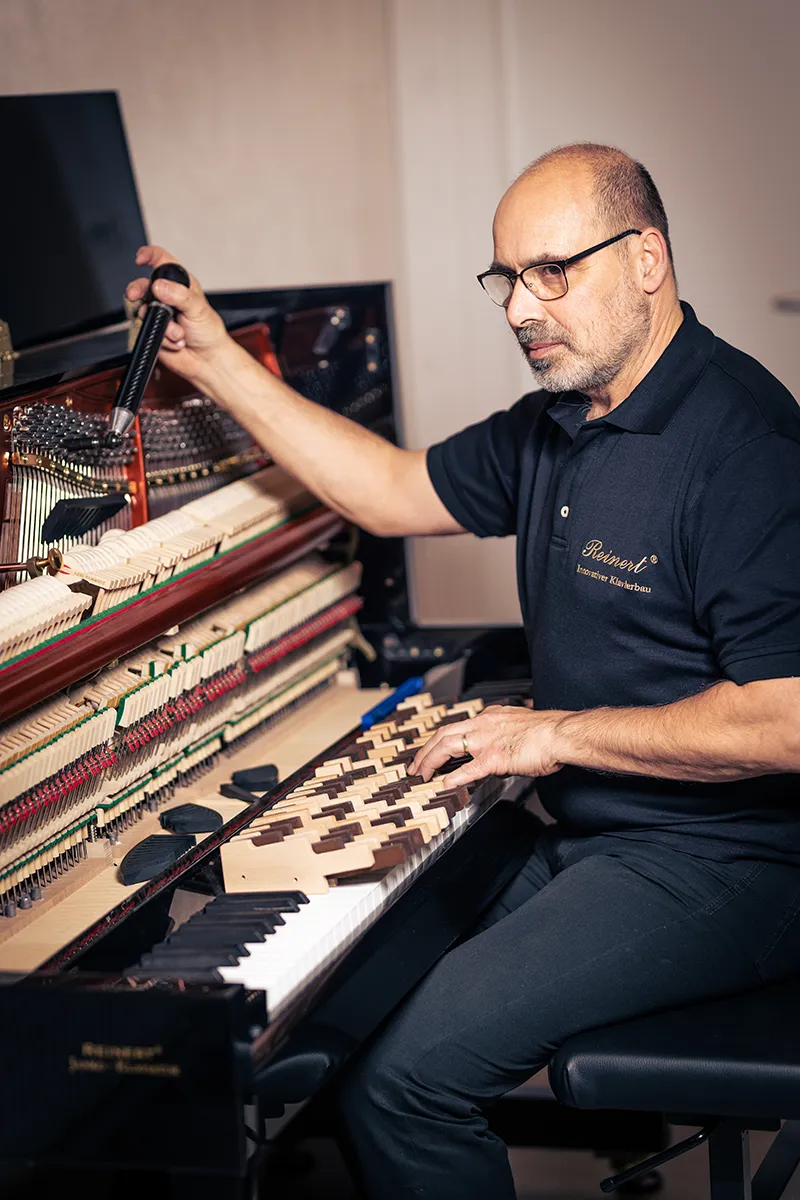 Klavier stimmen von Meisterhand Reinert Piano in Aldingen